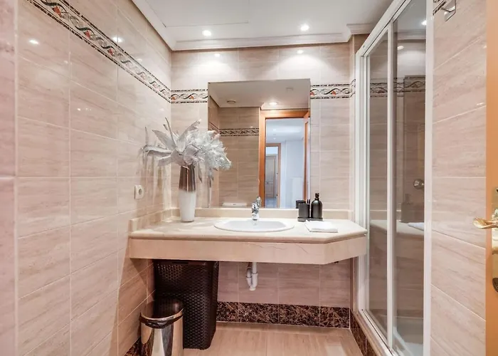 Lejlighed Ultimate - 2br 5 Min Het - Selwo Hills 2 *