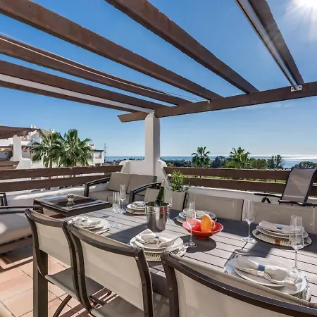 Apartman Ultimate - 2br 5 Min Het - Selwo Hills 2 *