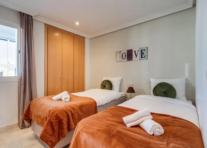 Ultimate - 2br 5 Min Het - Selwo Hills 2 Apartment